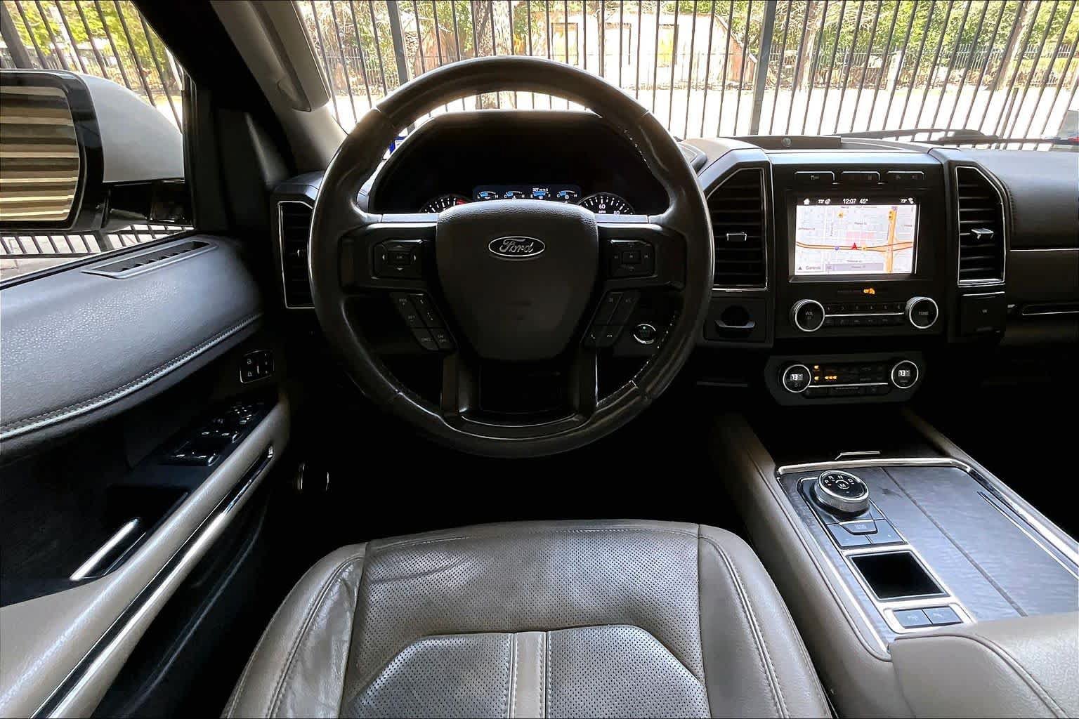 Used 2019 Ford Expedition Limited w/ Equipment Group 302A RWD image 5