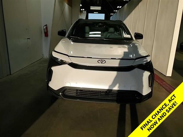 Used 2024 Toyota bZ4X AWD image 25