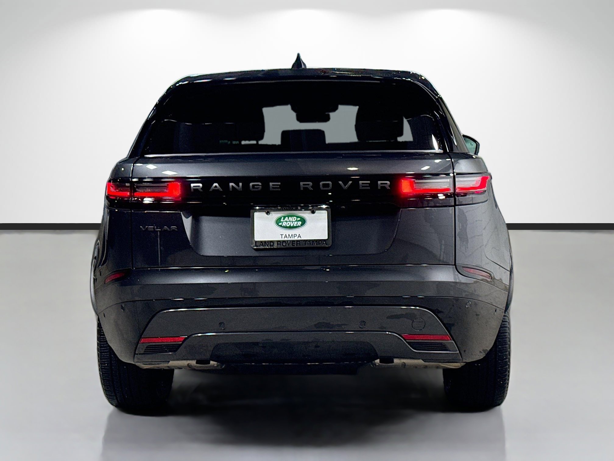Certified 2026 Land Rover Range Rover Velar Dynamic SE AWD/4WD image 4