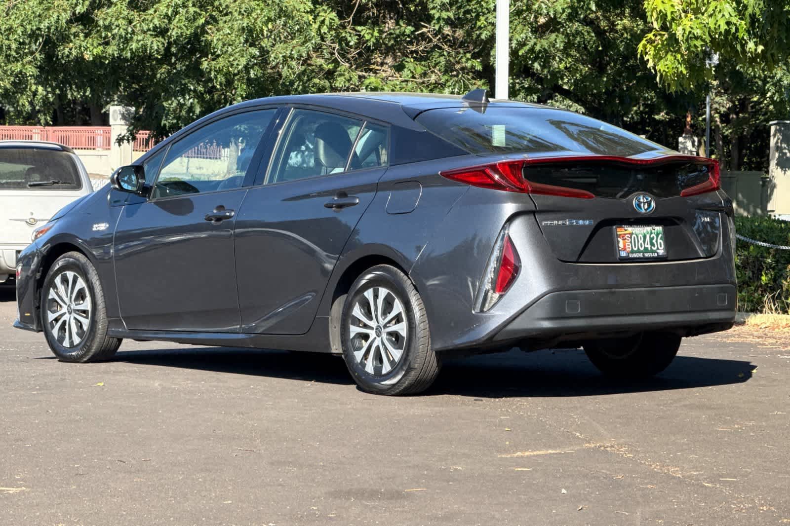 Used 2020 Toyota Prius Prime XLE FWD image 6