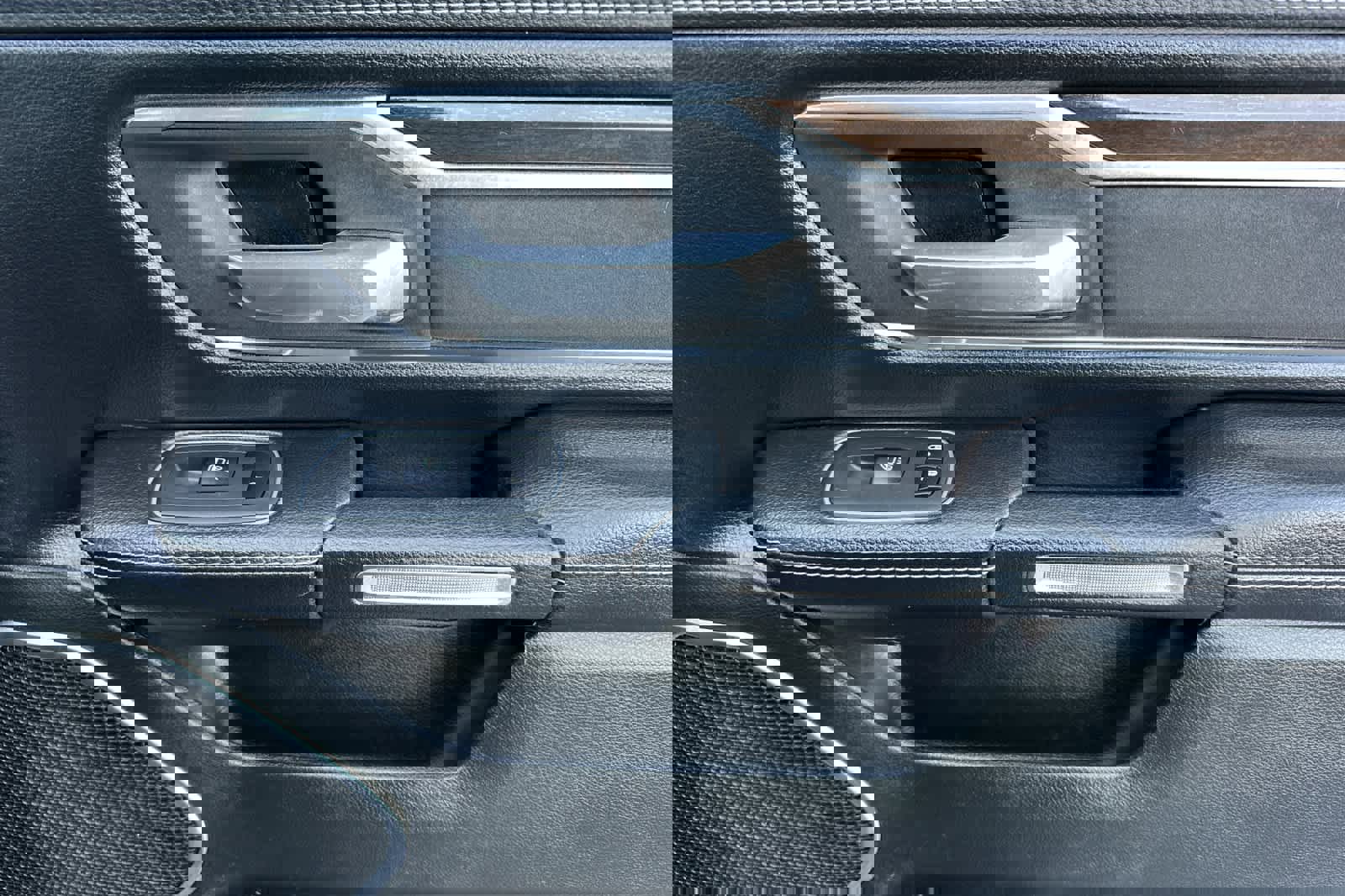 Used 2021 RAM 1500 Laramie image 18