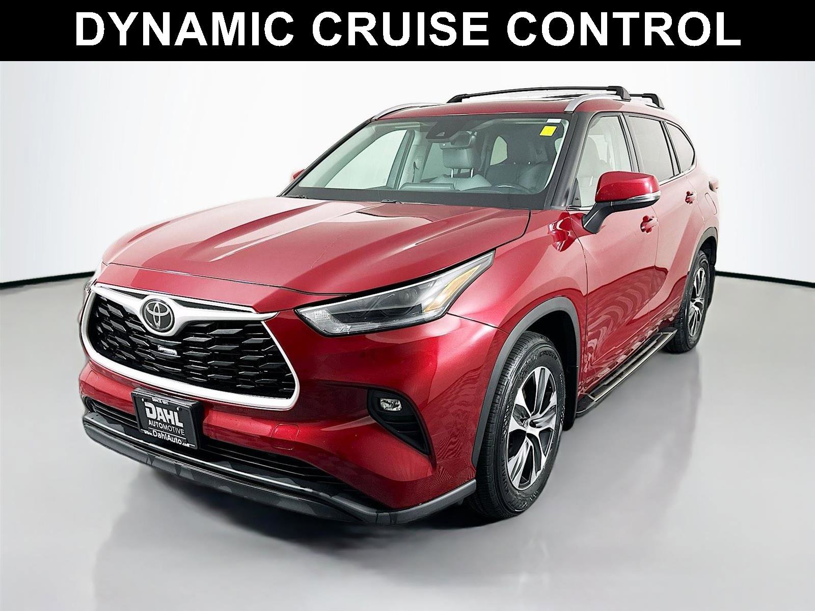 Certified 2021 Toyota Highlander XLE AWD/4WD image 4
