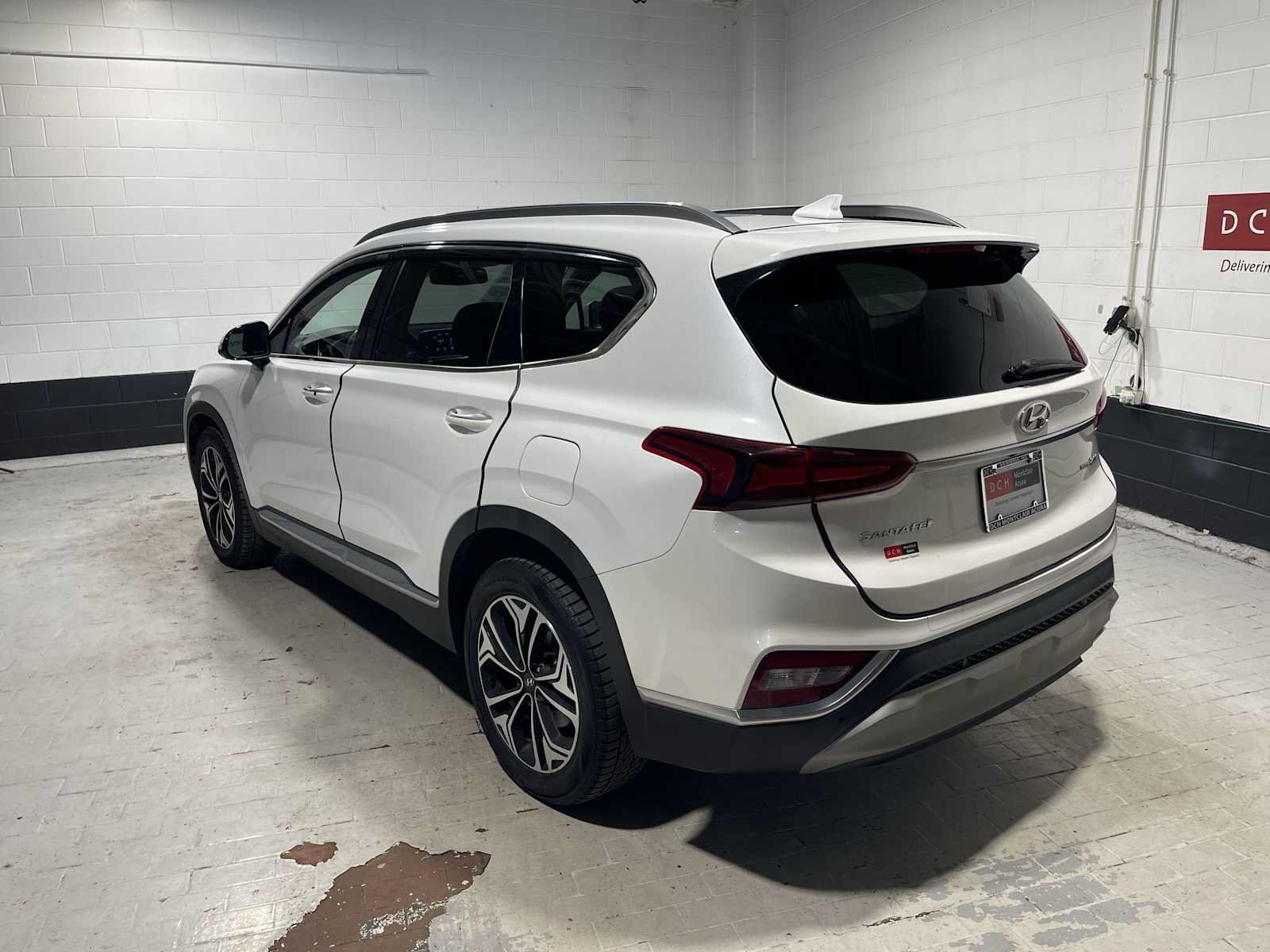 Used 2019 Hyundai Santa Fe Limited AWD/4WD image 4