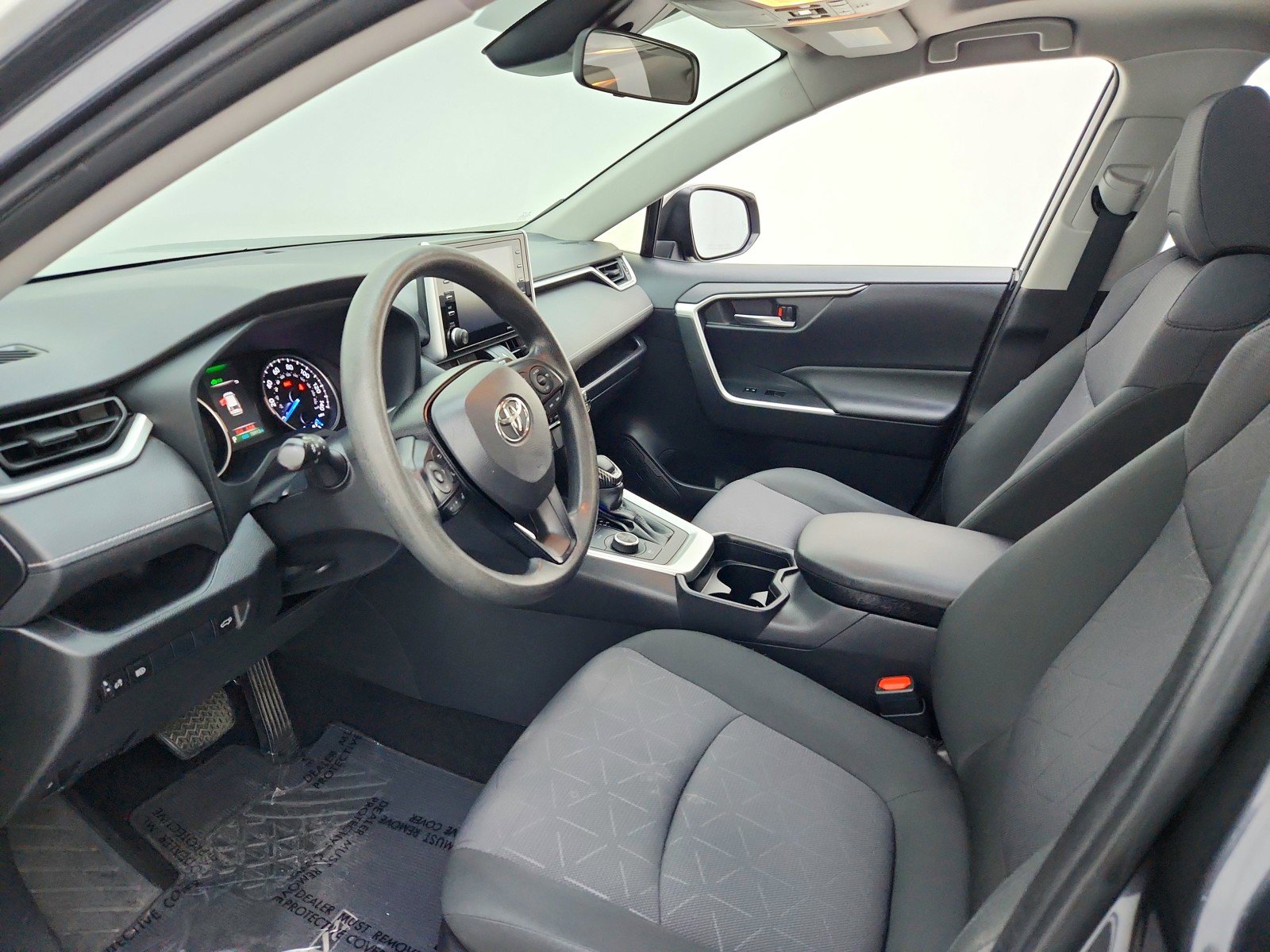 Used 2019 Toyota RAV4 XLE w/ Convenience Package AWD/4WD image 16