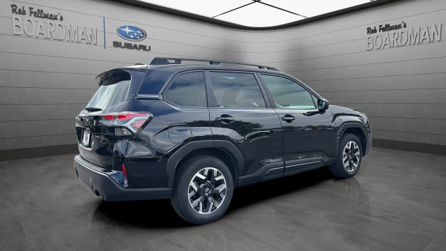 Used 2026 Subaru Forester Premium AWD/4WD image 4