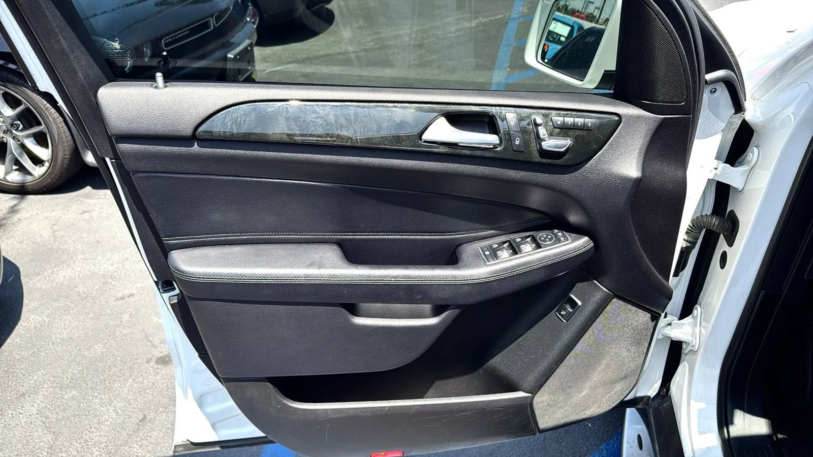 Used 2018 Mercedes-Benz GLS 450 4MATIC w/ Premium Package image 11