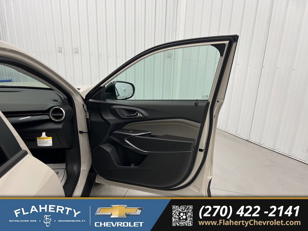 New 2026 Chevrolet Trax ACTIV w/ Driver Confidence Package image 14