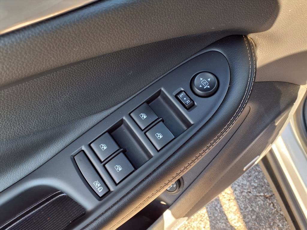 Used 2017 Buick Envision Premium image 20