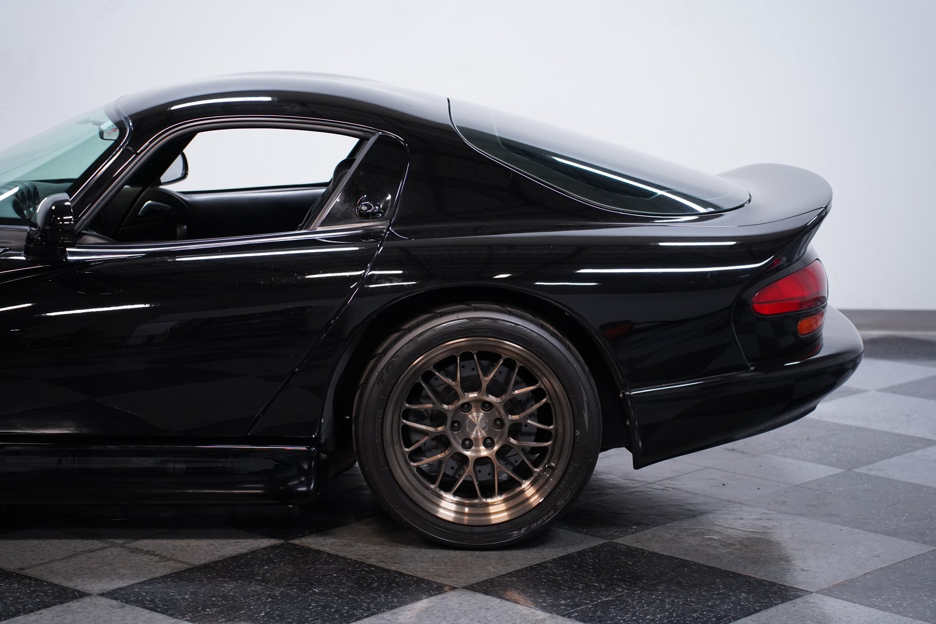 Used 2000 Dodge Viper GTS RWD image 20