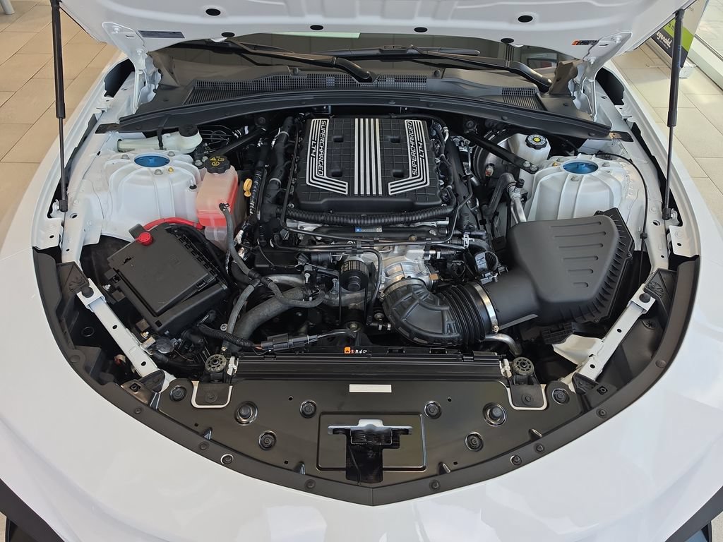 Used 2020 Chevrolet Camaro ZL1 RWD image 11