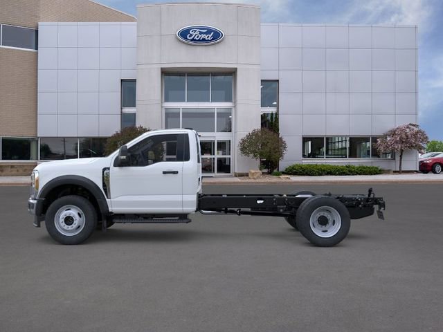 New 2025 Ford F550 4x4 Regular Cab Super Duty image 3
