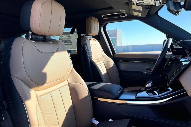 New 2025 Land Rover Range Rover Sport Dynamic SE image 12