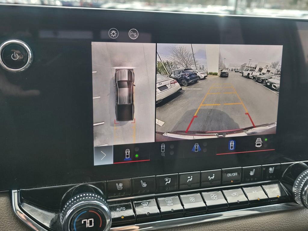 Used 2023 GMC Canyon Denali image 28