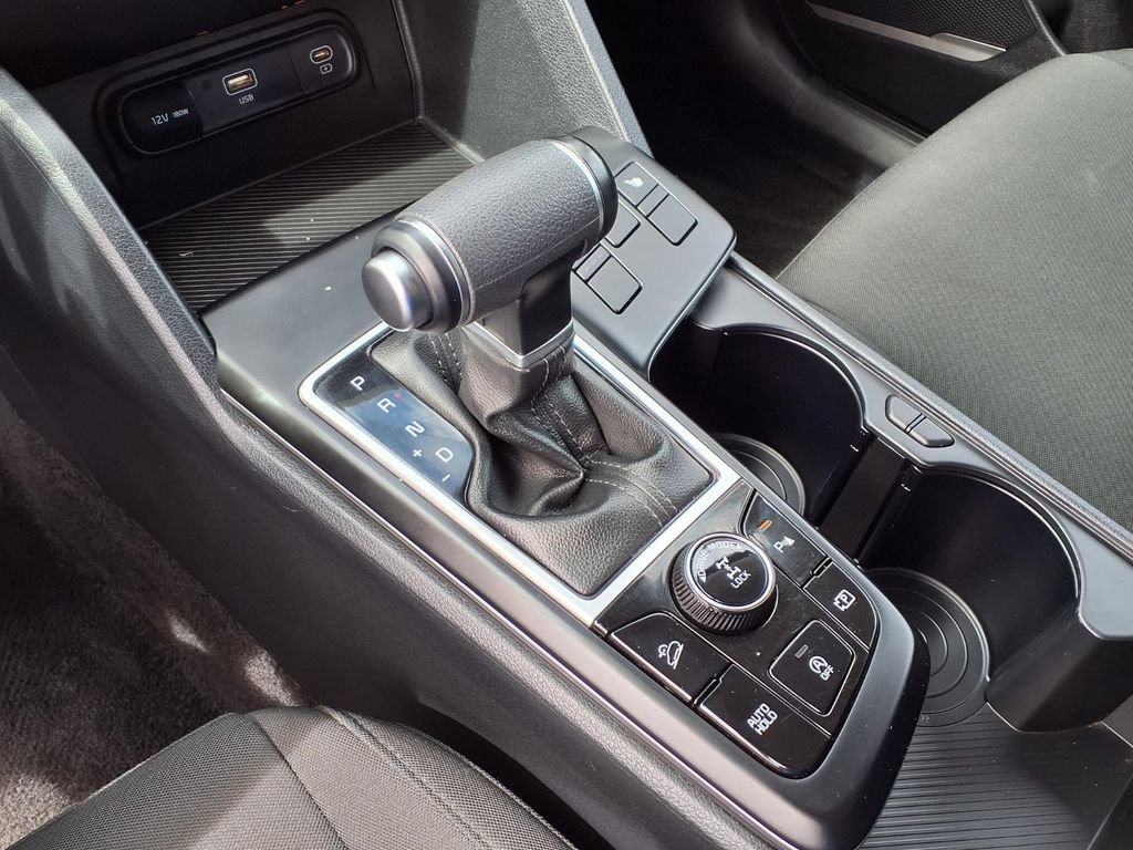 Used 2025 Kia Sportage LX FWD image 22