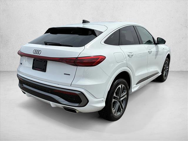 Used 2025 Audi Q5 Premium w/ Convenience Package AWD/4WD image 5