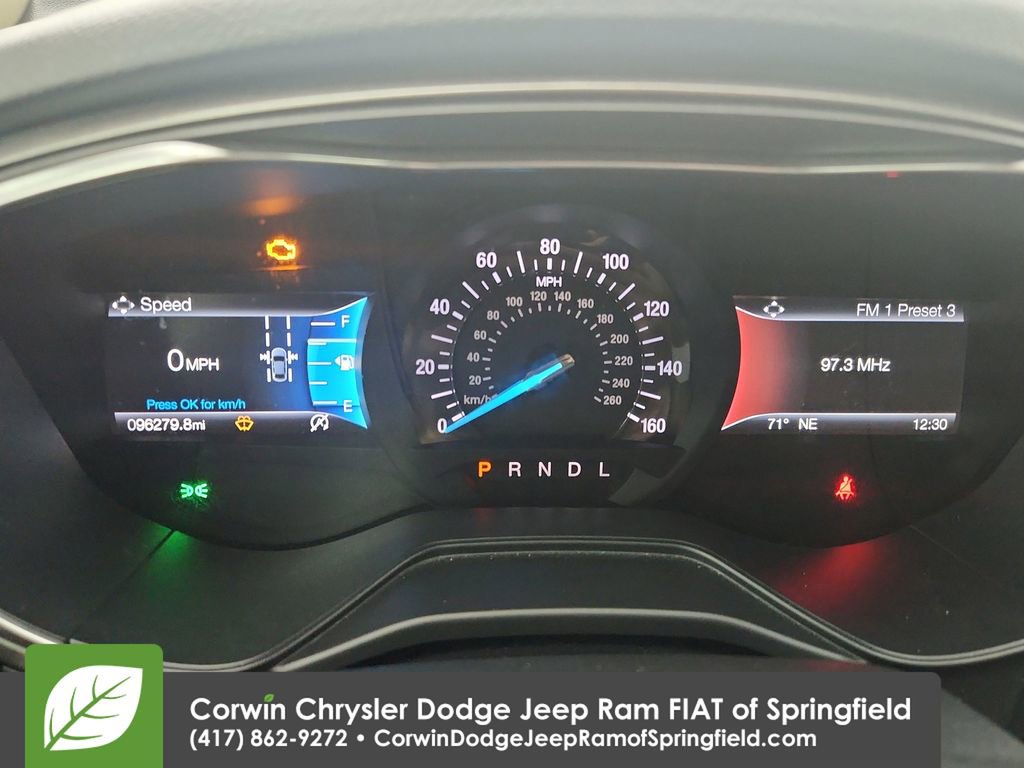 Used 2020 Ford Fusion SE FWD image 23