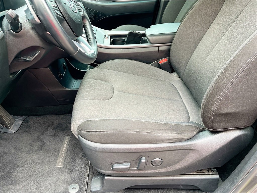 Used 2022 Hyundai Palisade SEL w/ Cargo Package image 18