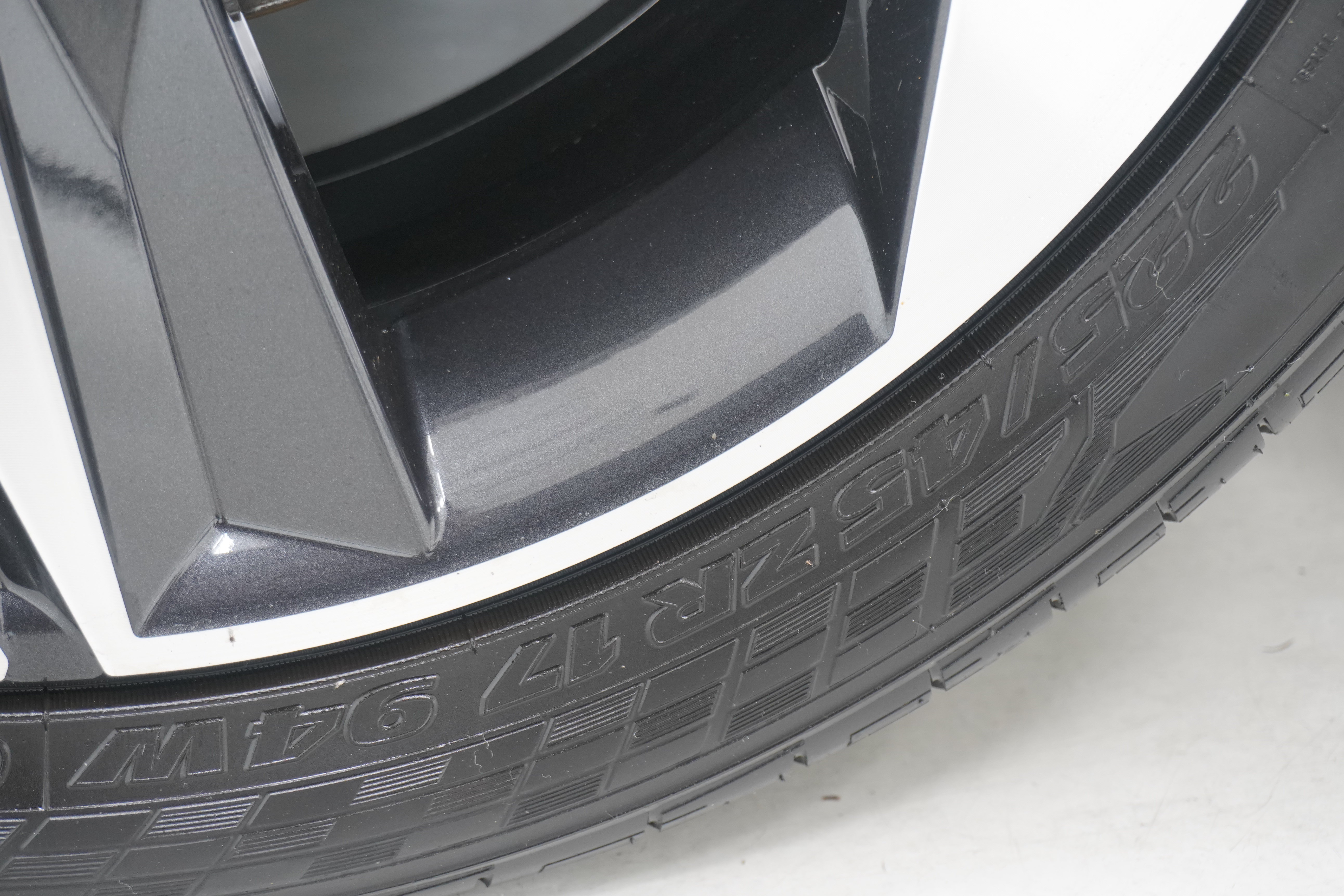 Used 2021 Hyundai Elantra Limited FWD image 28