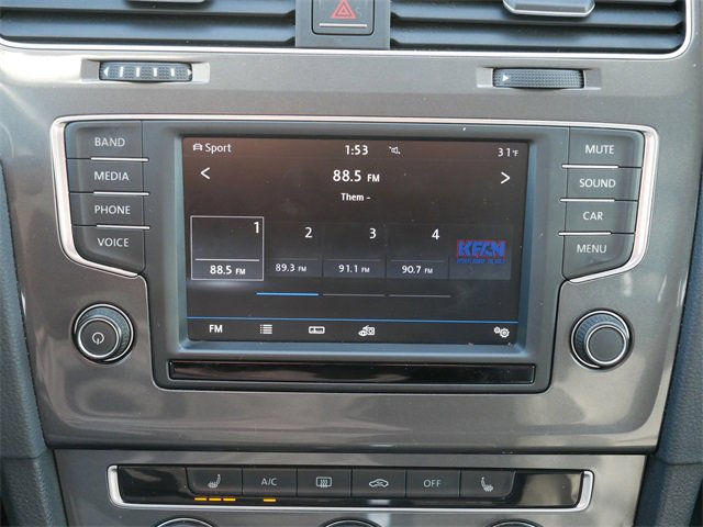 Used 2017 Volkswagen Golf Alltrack S image 32