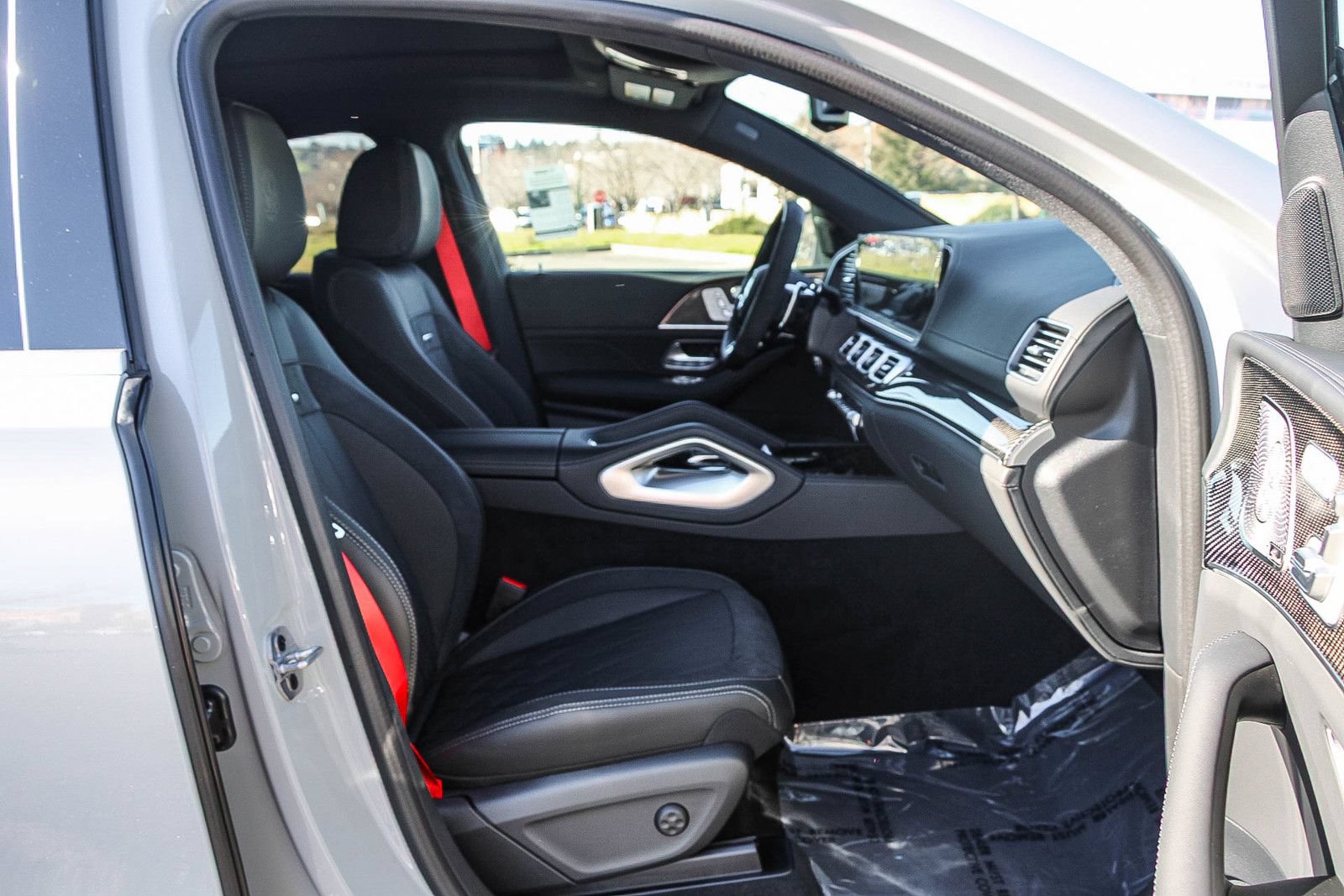 New 2026 Mercedes-Benz GLE 53 AMG 4MATIC Coupe image 17