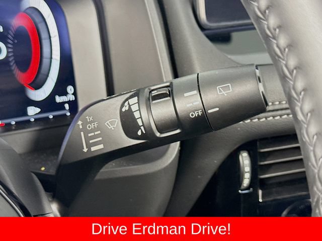 Used 2025 Nissan Rogue Platinum w/ Platinum Premium Package FWD image 16