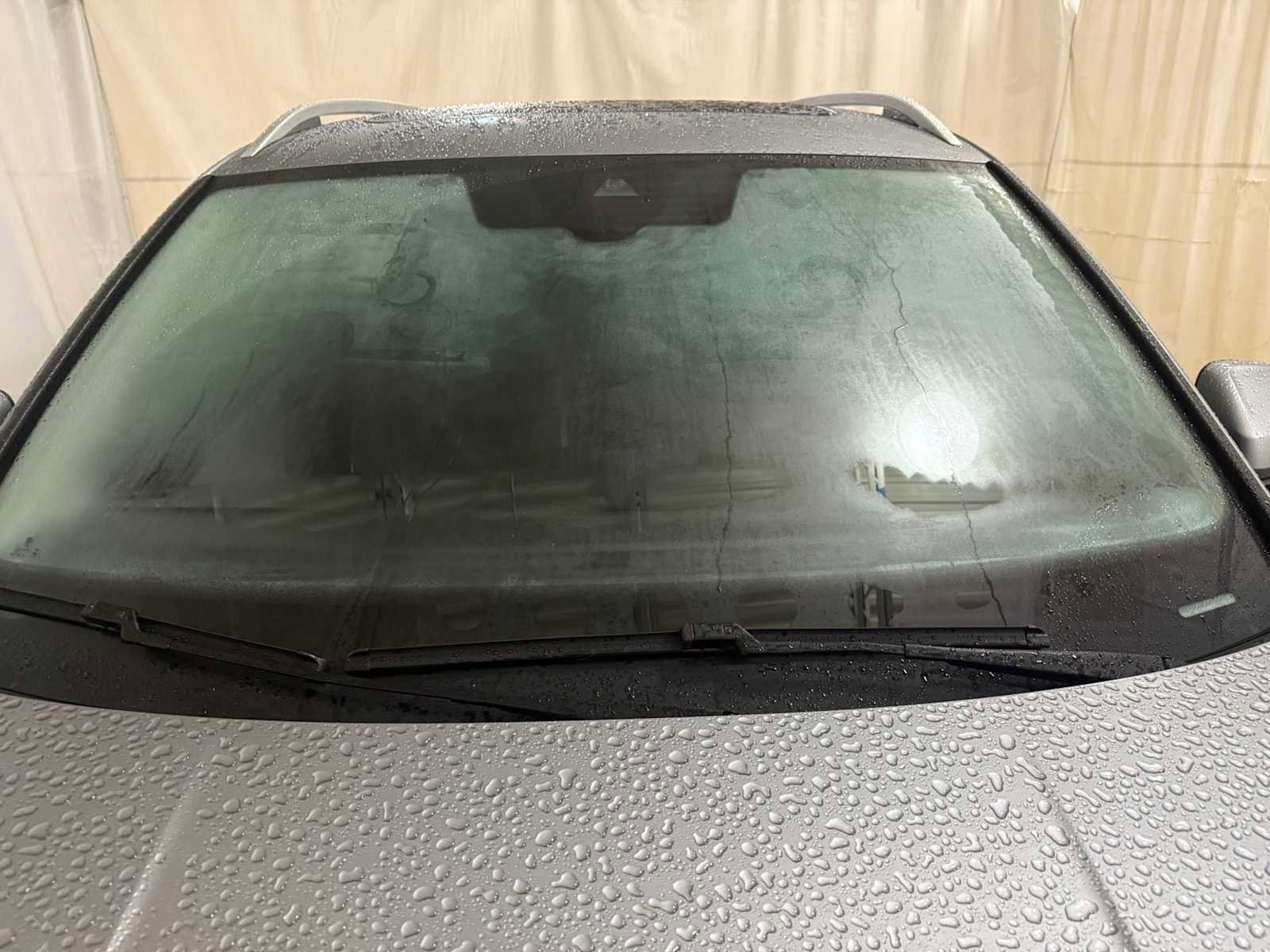 Certified 2025 Volkswagen Taos SE w/ Panoramic Sunroof Package image 14