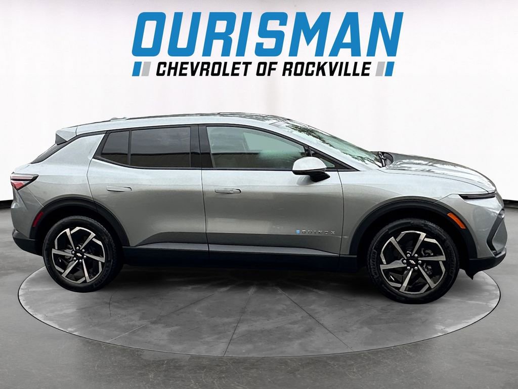 Used 2025 Chevrolet Equinox EV LT image 7