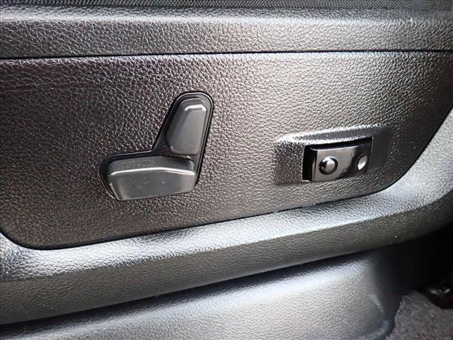 Used 2021 RAM 3500 Big Horn w/ Level 1 Equipment Group AWD/4WD image 13