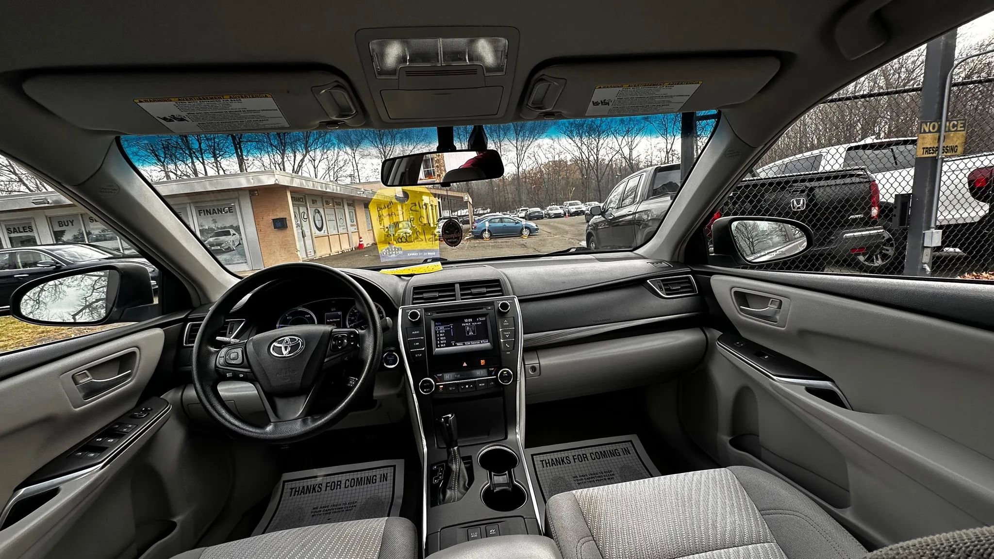 Used 2015 Toyota Camry LE image 21