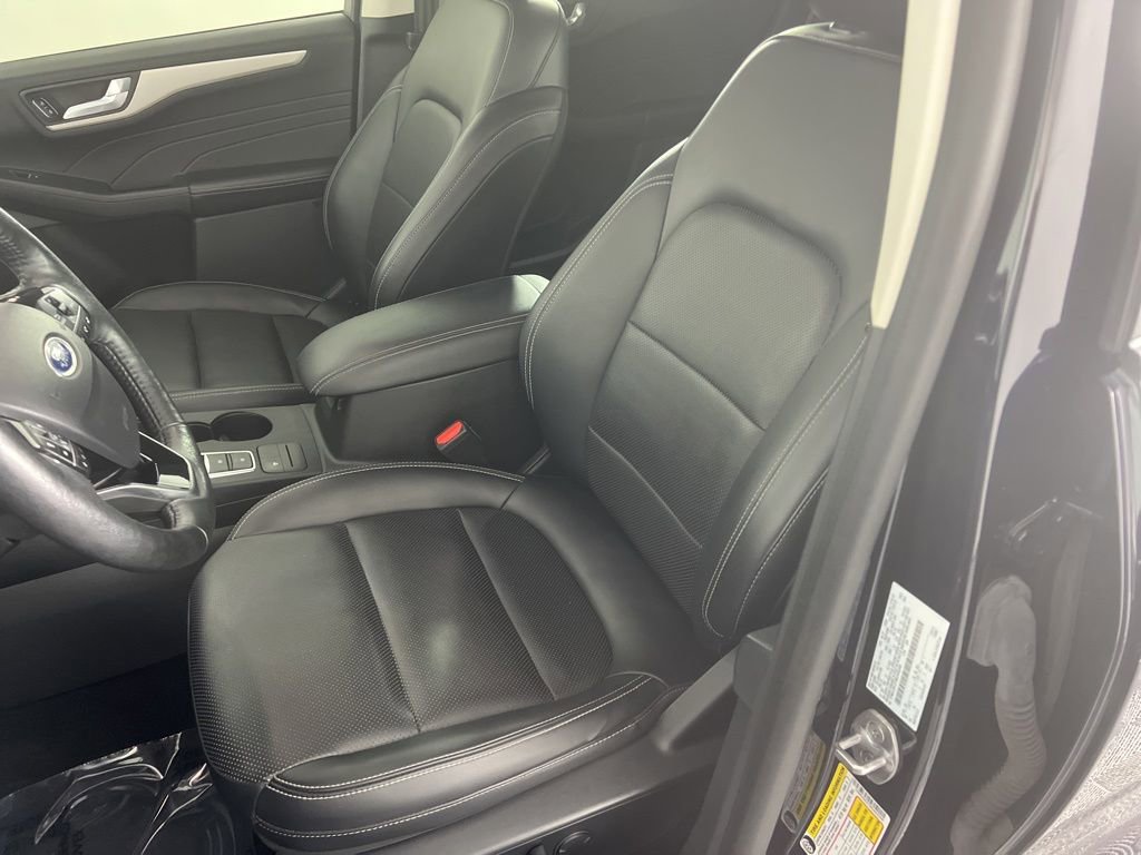 Used 2021 Ford Escape SEL w/ Technology Package AWD/4WD image 26