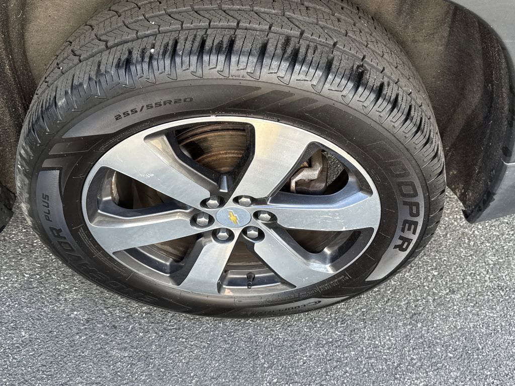 Used 2019 Chevrolet Traverse LT w/ LT Premium Package AWD/4WD image 9