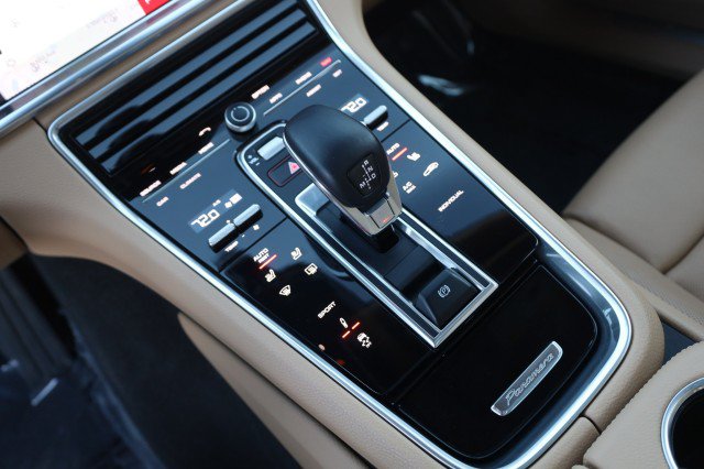 Used 2020 Porsche Panamera 4 AWD/4WD image 36