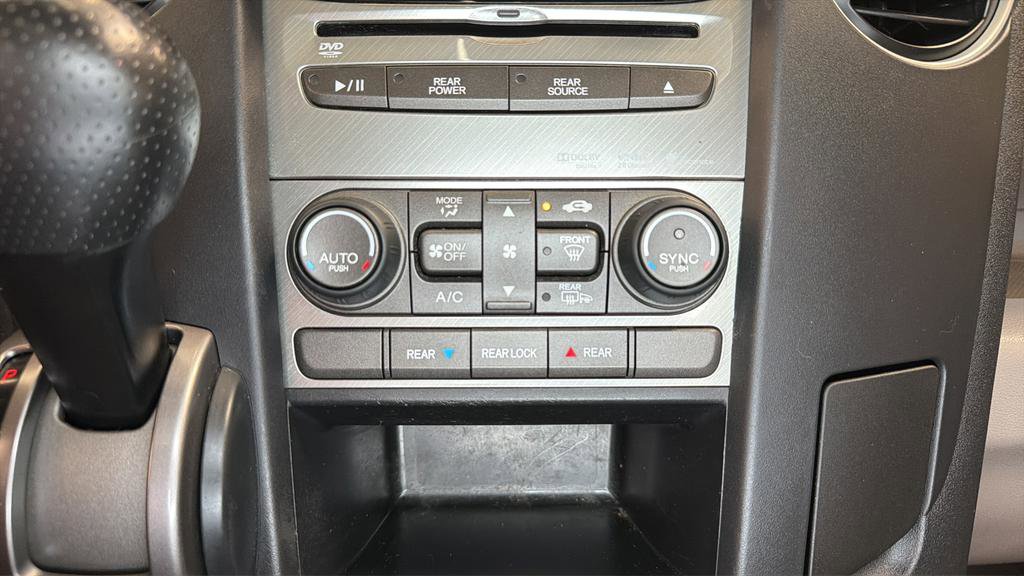 Used 2015 Honda Pilot SE image 28