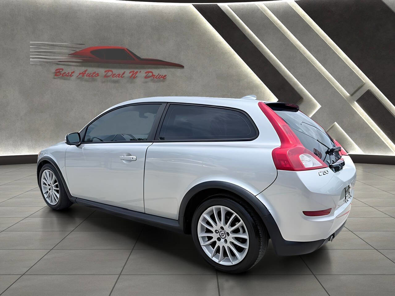 Used 2011 Volvo C30 T5 w/ Preferred Pkg FWD image 7