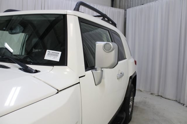 Used 2013 Toyota FJ Cruiser 4WD w/ Upgrade Pkg image 34