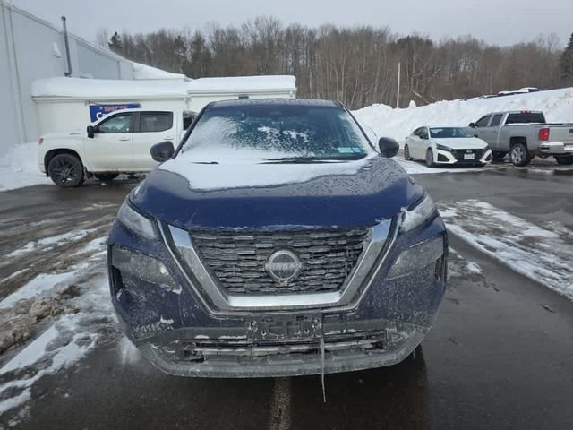 Used 2023 Nissan Rogue S image 9