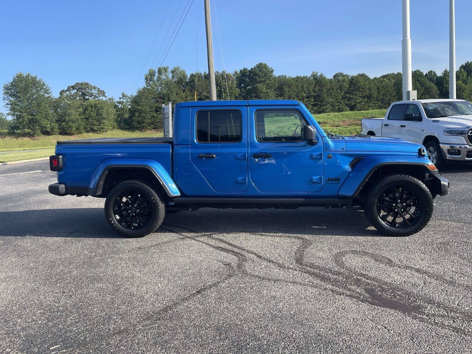Certified 2024 Jeep Gladiator Sport AWD/4WD video 2