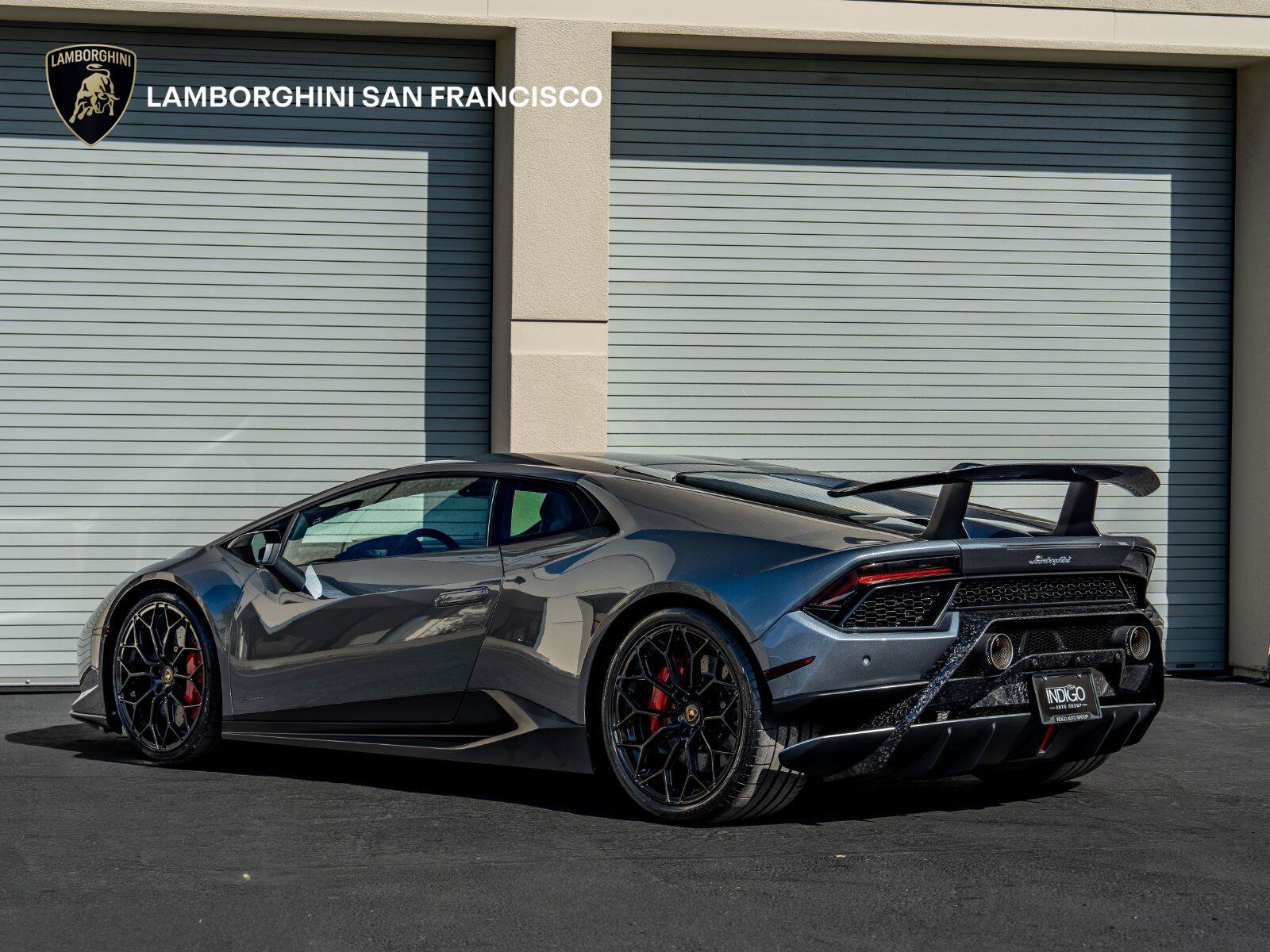 Used 2018 Lamborghini Huracan Performante AWD/4WD image 12
