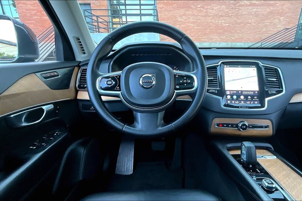 Used 2023 Volvo XC90 B6 Plus AWD/4WD image 7