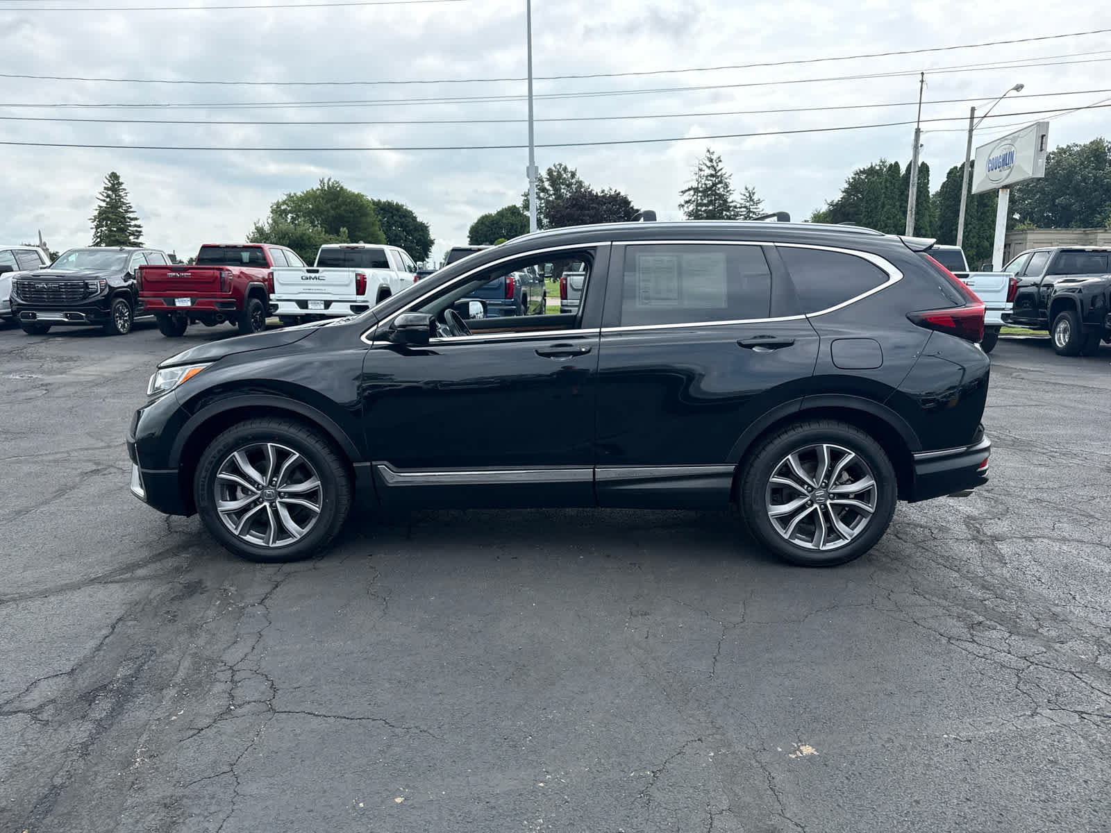 Used 2021 Honda CR-V Touring image 2