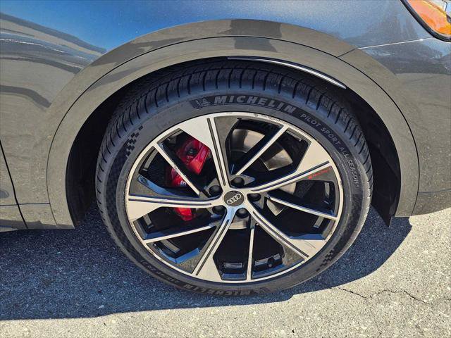 Used 2023 Audi SQ5 Premium Plus AWD/4WD image 9