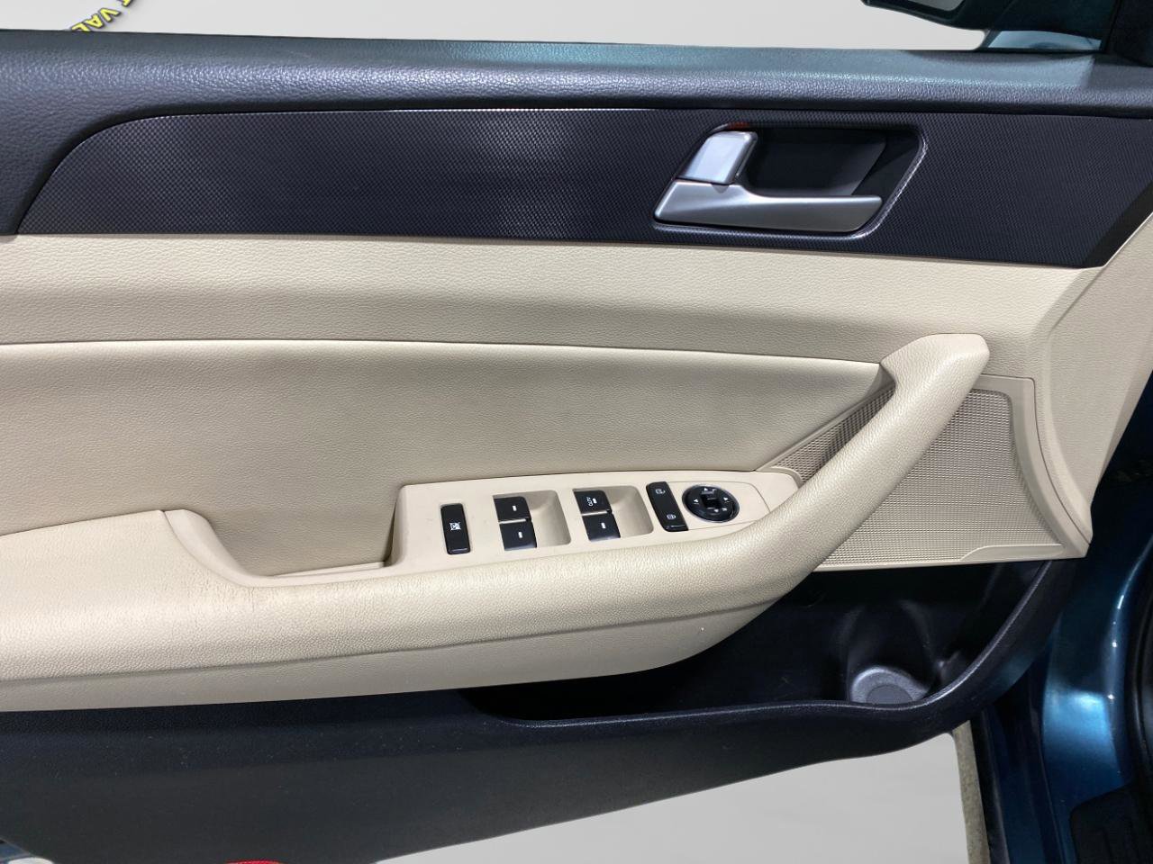 Used 2016 Hyundai Sonata Sport FWD image 7