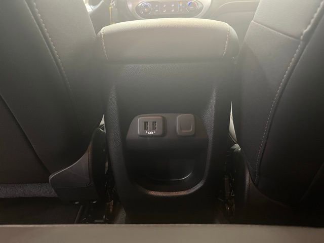 Used 2022 GMC Canyon Elevation w/ Elevation Premium Package image 24