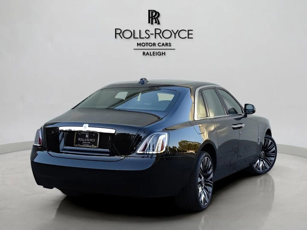 New 2026 Rolls-Royce Ghost image 2