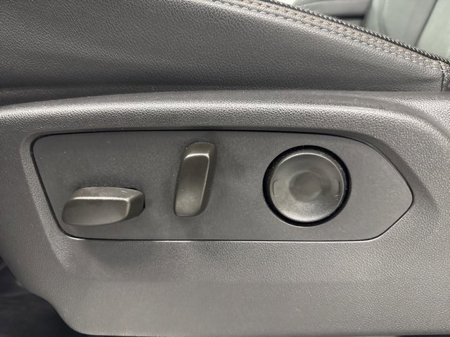 Used 2024 Chevrolet Silverado 1500 High Country image 11