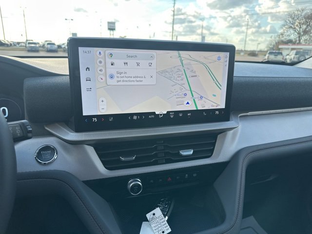 New 2026 Ford Explorer Active w/ Active Comfort Package image 4