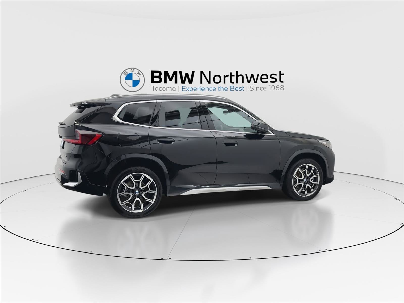 New 2026 BMW X1 xDrive28i w/ Convenience Package AWD/4WD image 4