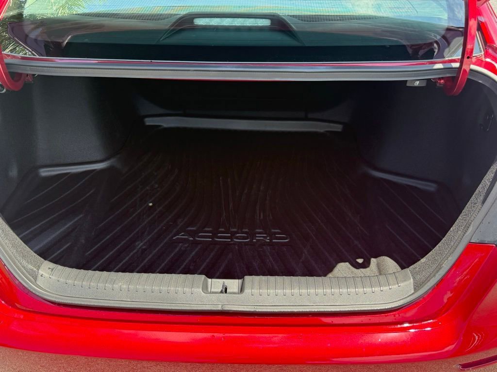 Certified 2025 Honda Accord LX image 32