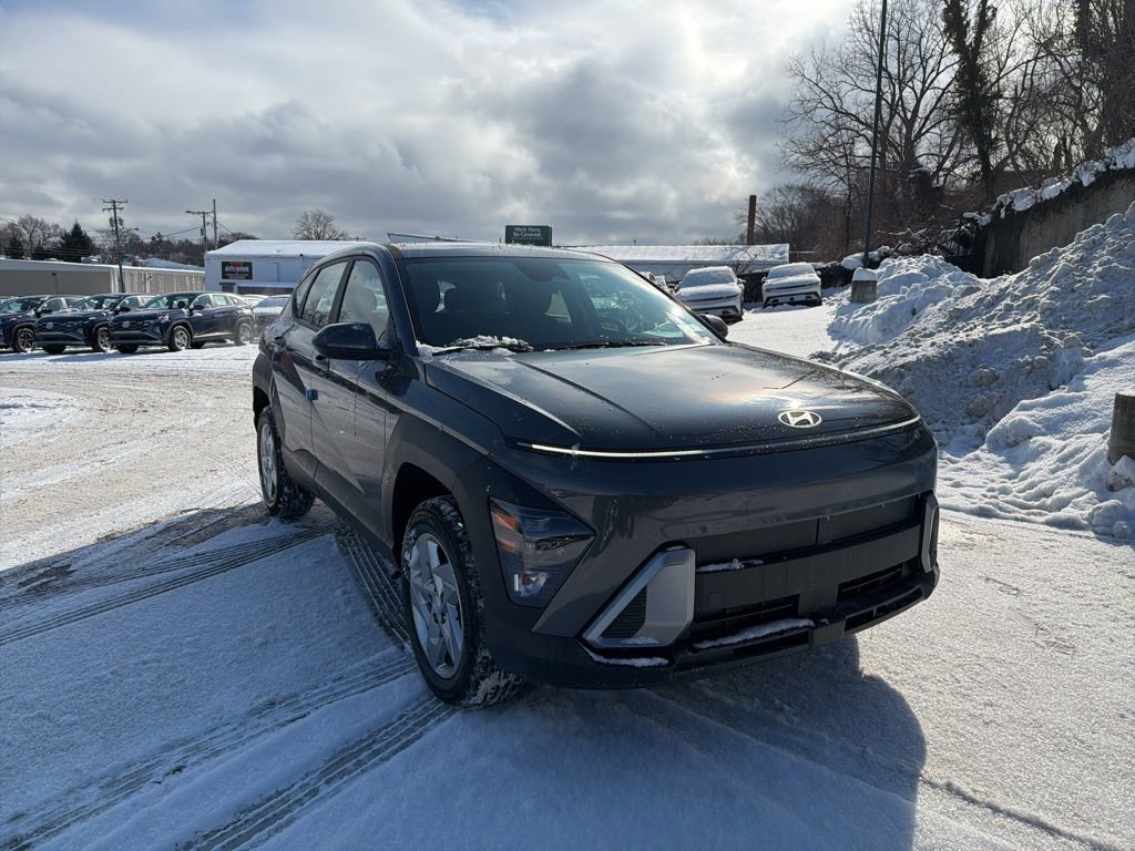 New 2026 Hyundai Kona SE image 1