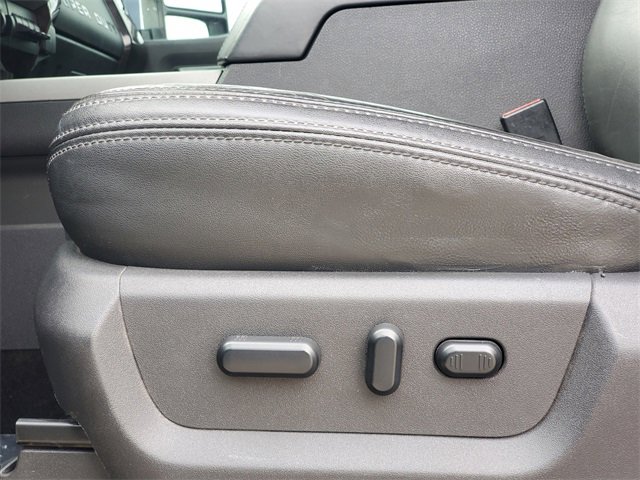 Used 2015 Ford F250 Platinum w/ FX4 Off-Road Package image 12